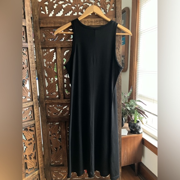 Uniqlo casual sleeveless dress, black, soft modal blend - Picture 2 of 5